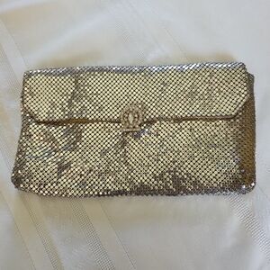 Classic Silver Sequin Wristlet